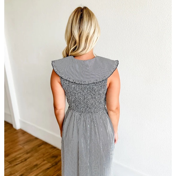 Striped Maxi Dress with Ruffled Collar - Picture 4 of 5